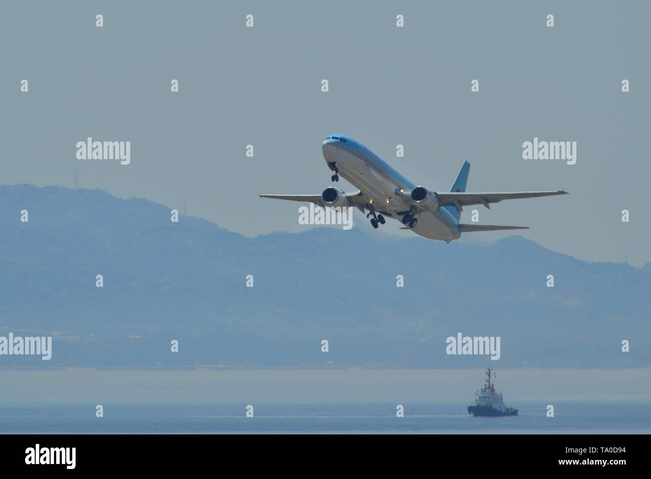 Boeing 737 900 hi-res stock photography and images - Alamy