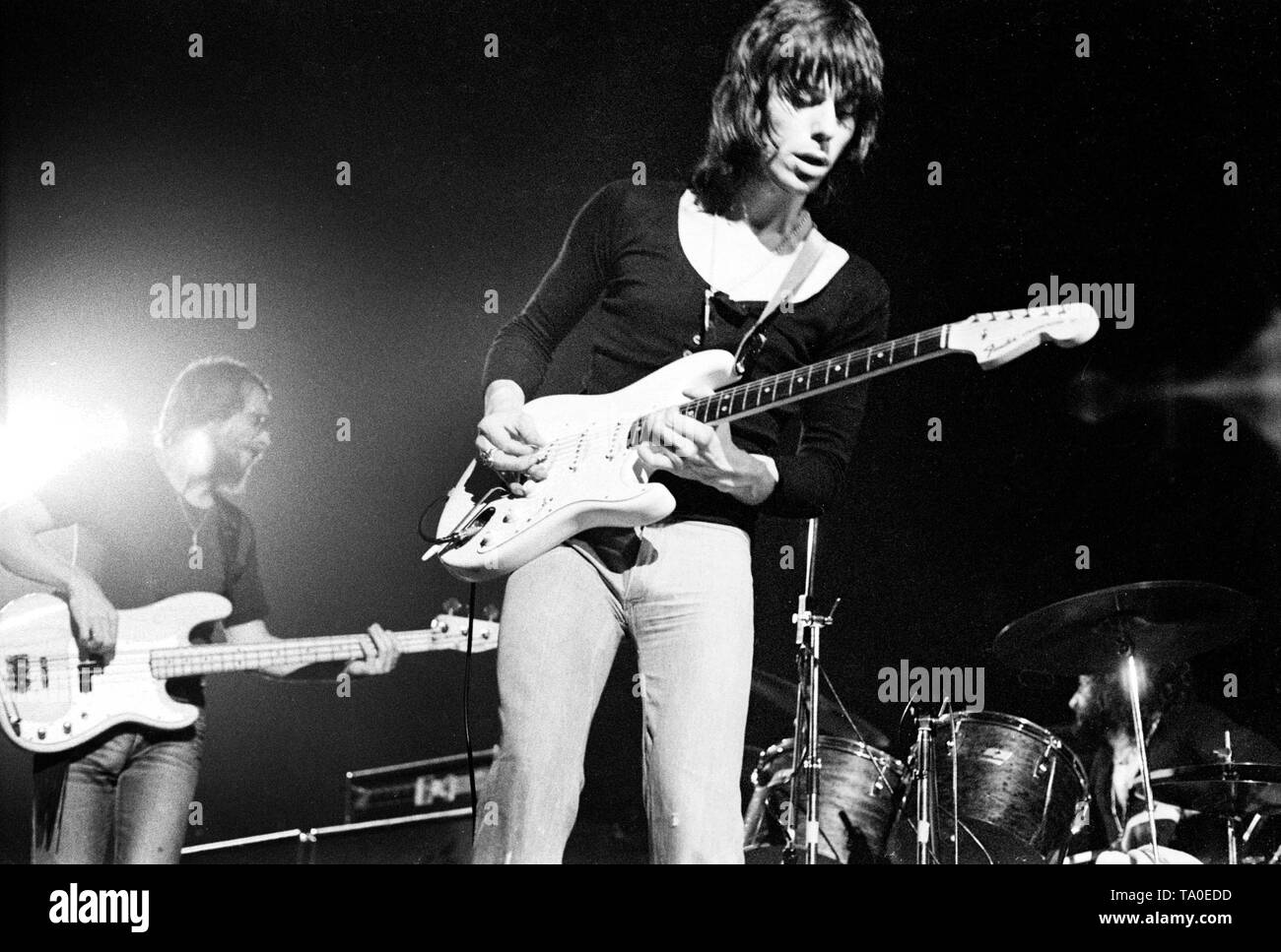 Jeff beck 1972 Black and White Stock Photos & Images - Alamy
