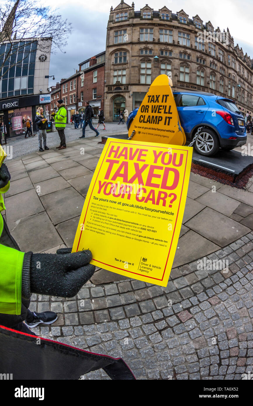 DVLA 'Tax it or we'll clamp it' Campaign Stock Photo