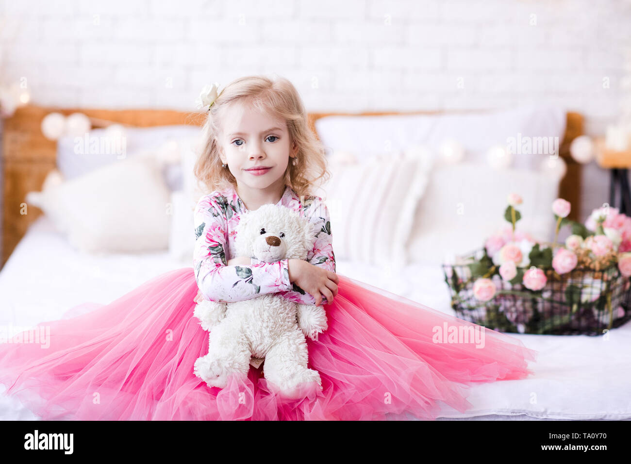 Little princess in white dress hi-res stock photography and images - Page  12 - Alamy