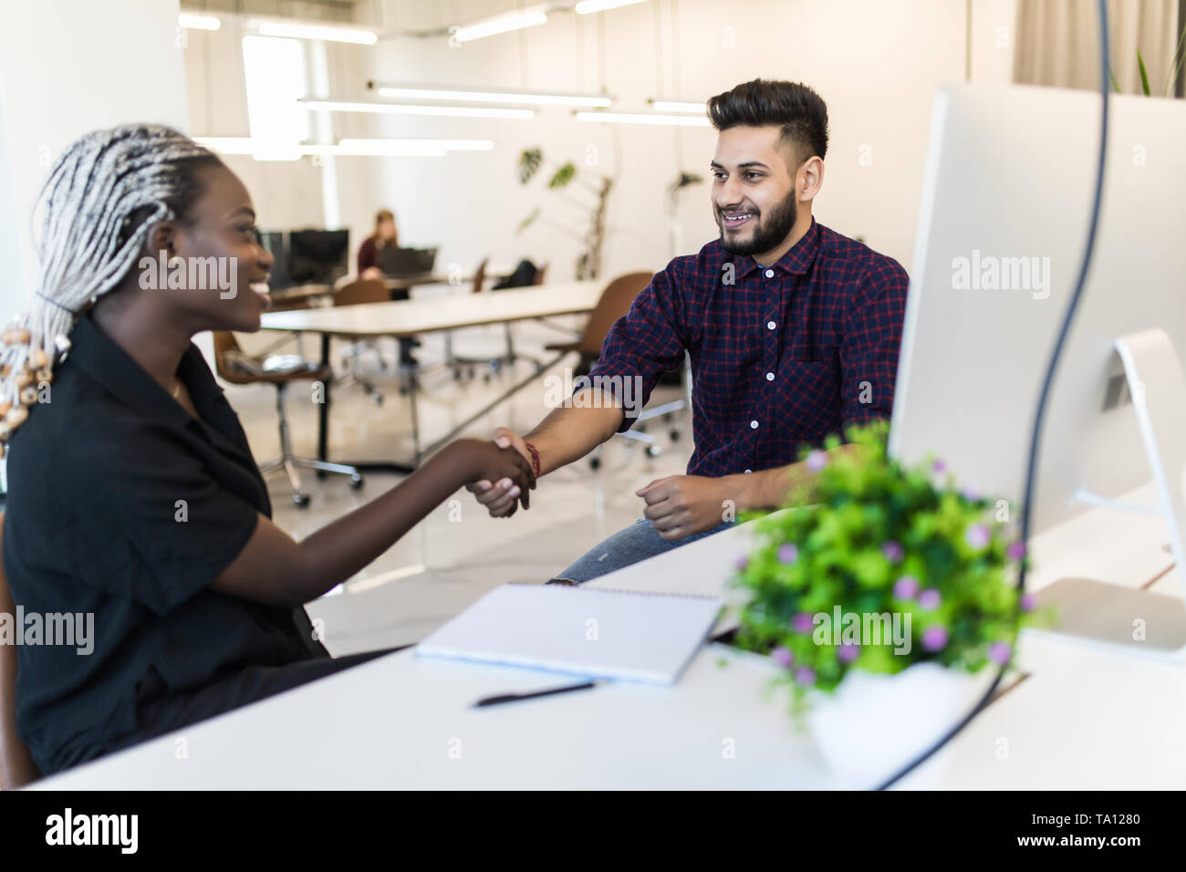 Business man woman talk over hi-res stock photography and images - Alamy