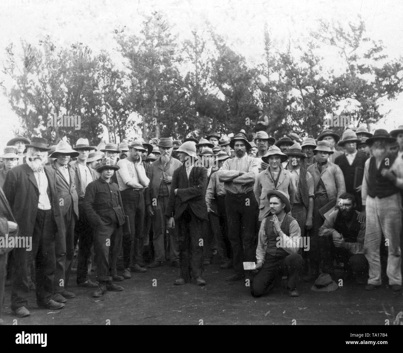 Captured Boers from South Africa, concentration camp 1899-1902: Boers in a prison camp on the Bermudas - group of prisoners. Stock Photo