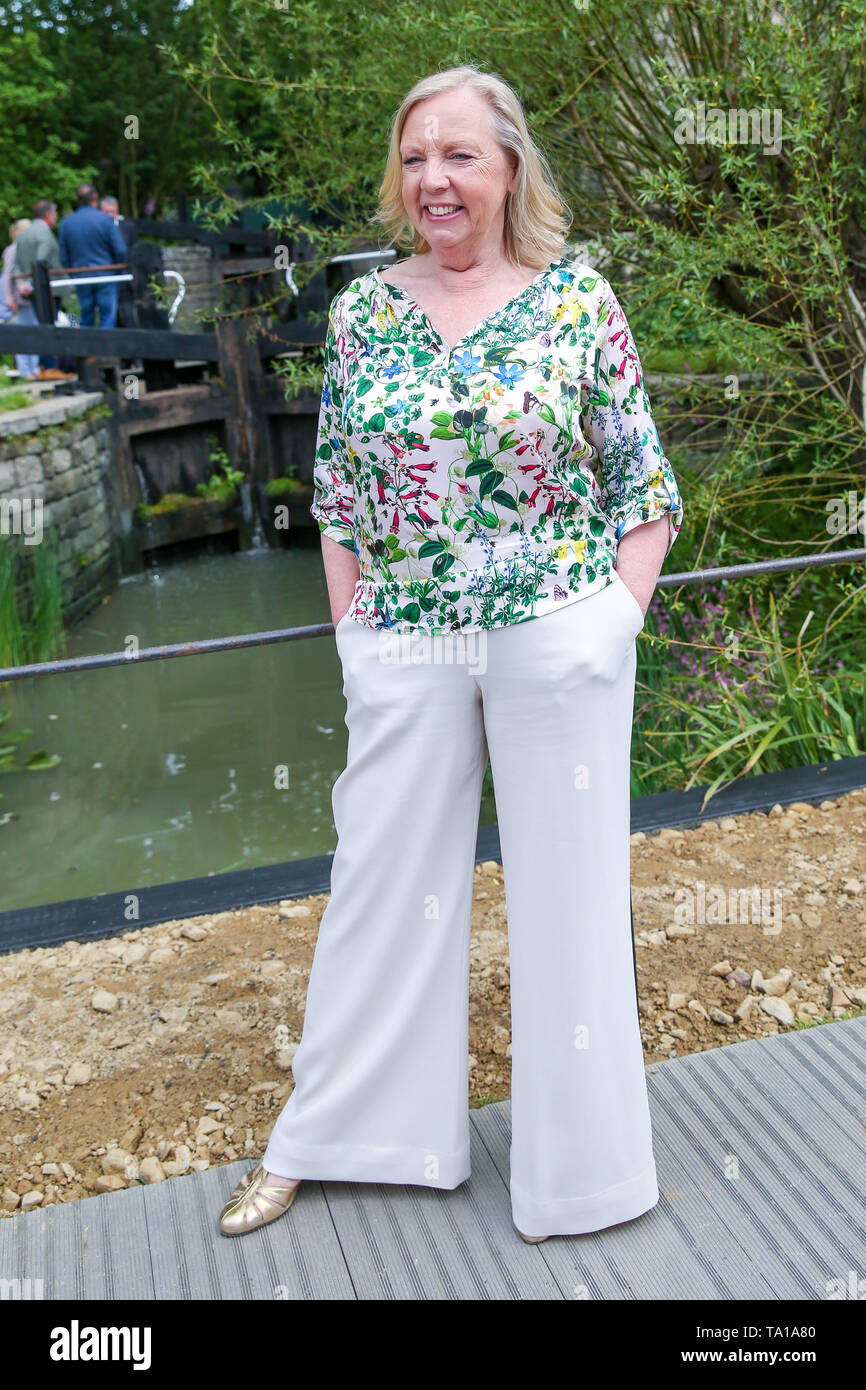 Deborah Meaden seen during the Chelsea Flower Show. The Royal Horticultural Society Chelsea Flower Show is an annual garden show over five days in the grounds of the Royal Hospital Chelsea in West London. The show is open to the public from 21 May until 25 May 2019. Stock Photo