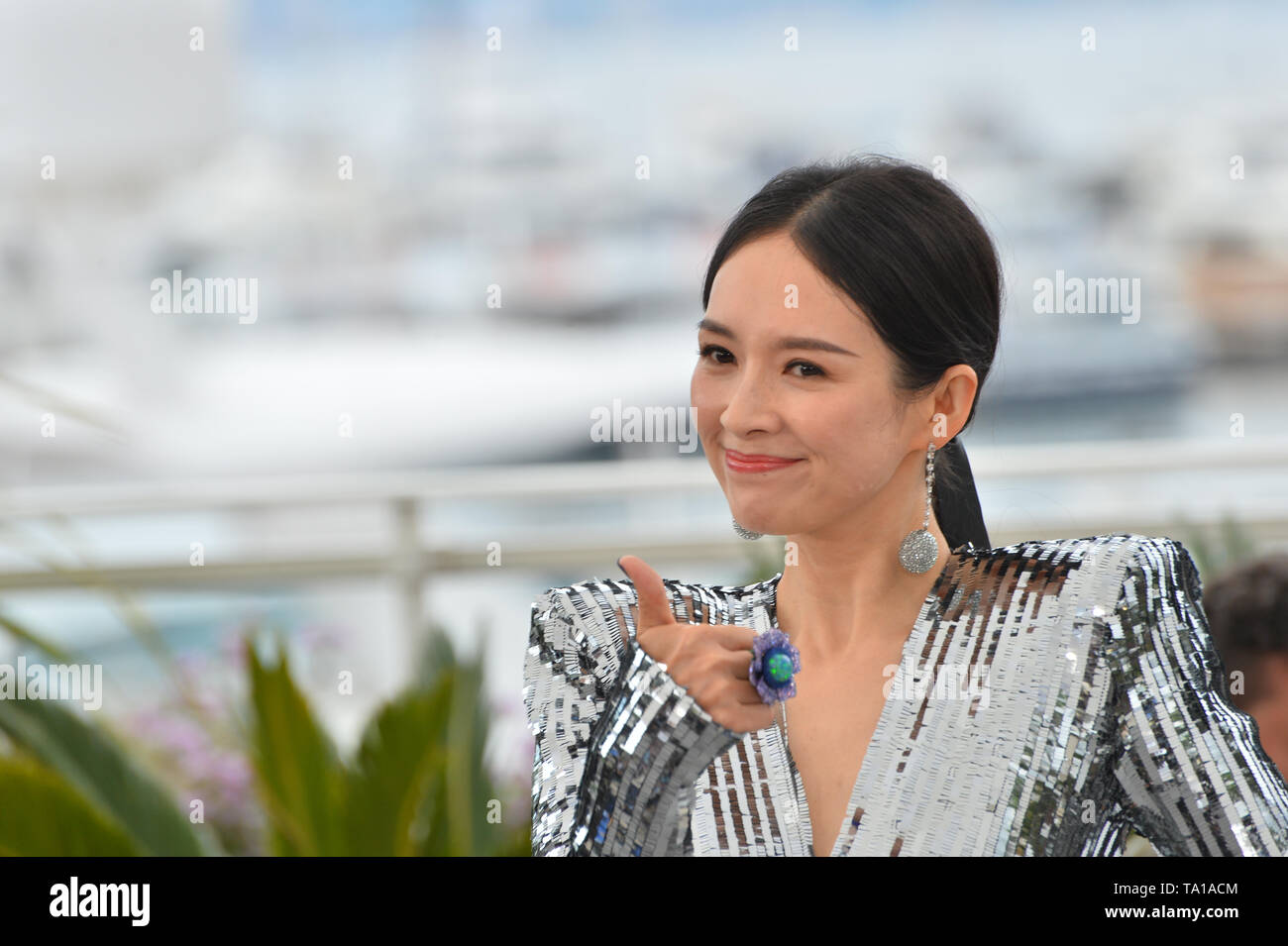 Cannes, France. 21st May, 2019. CANNES, FRANCE. May 21, 2019: Zhang Ziyi at the photocall for Chinese actress Zhang Zihi at the 72nd Festival de Cannes. Picture Credit: Paul Smith/Alamy Live News Stock Photo