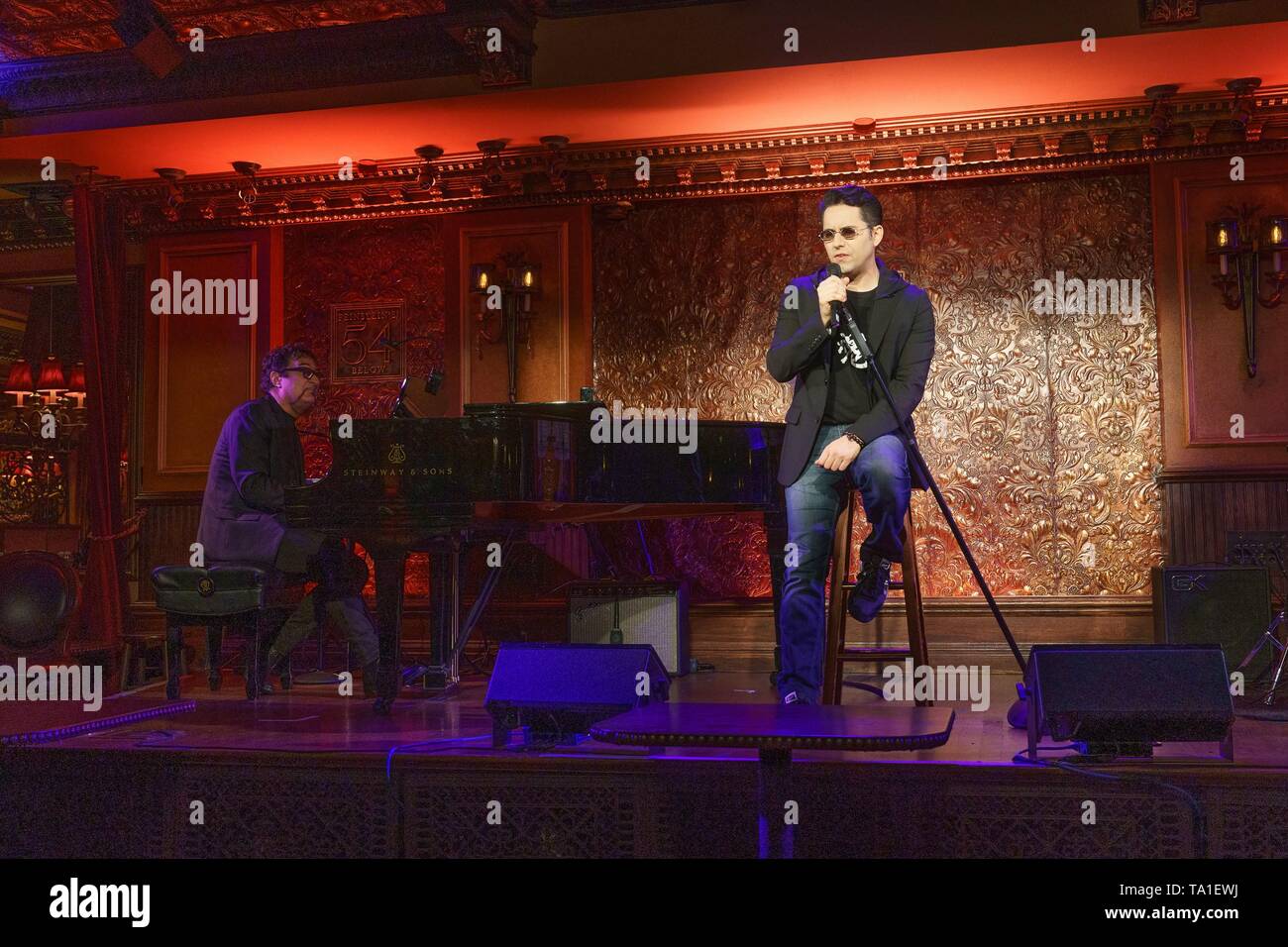 New York Ny Usa 21st May 19 Tommy Faragher John Lloyd Young Photo Call For Feinstein S
