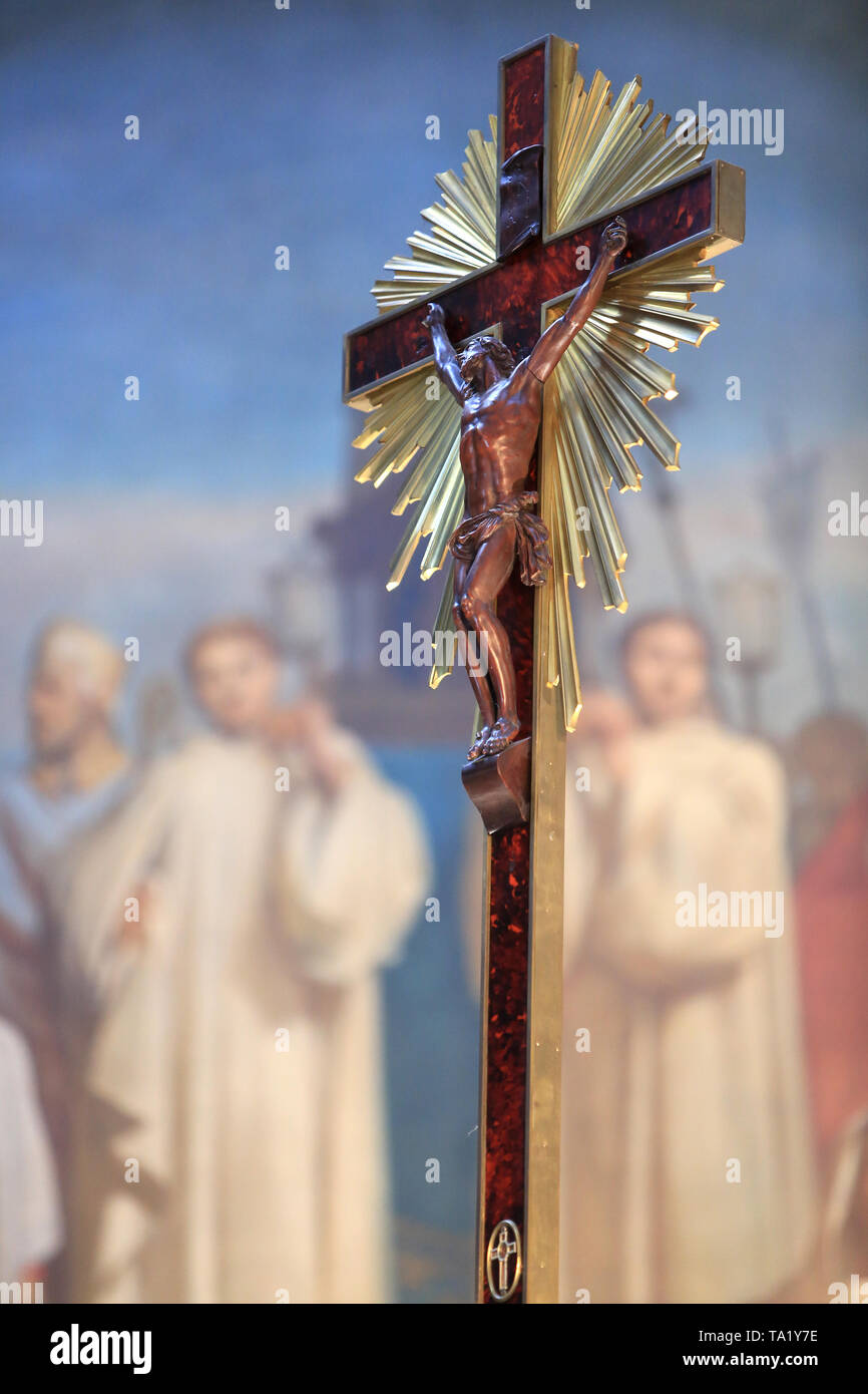 Jesus Christ Sur La Croix Eglise Saint Clodoald Jesus Christ On The Cross Church St Clodoald Saint Cloud Stock Photo Alamy
