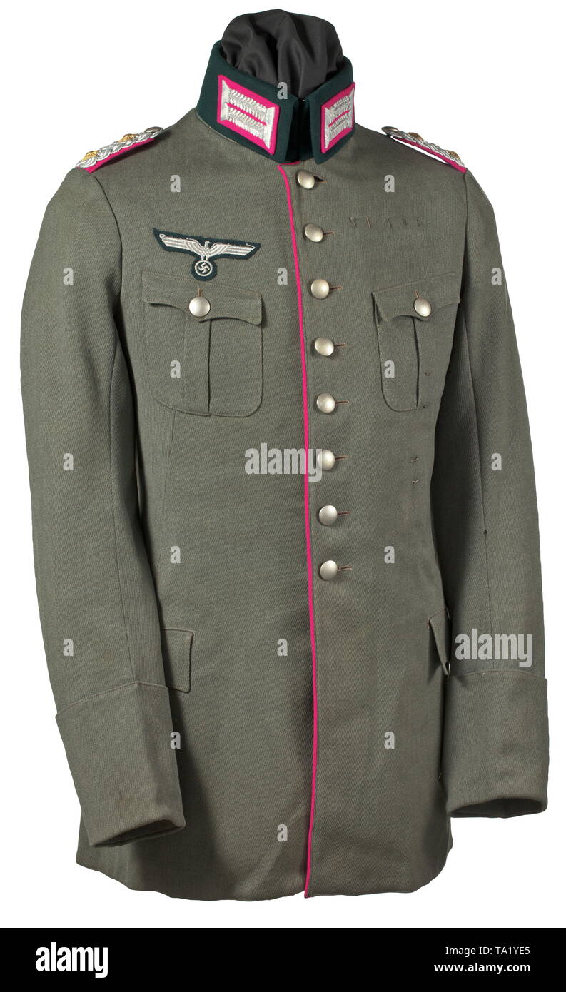 A decorated tunic for an Oberst on the general staff old style private  purchase piece Tunic M 28 upgraded through promotion in field-grey  gabardine with high, dark green collar (moth traces), crimson