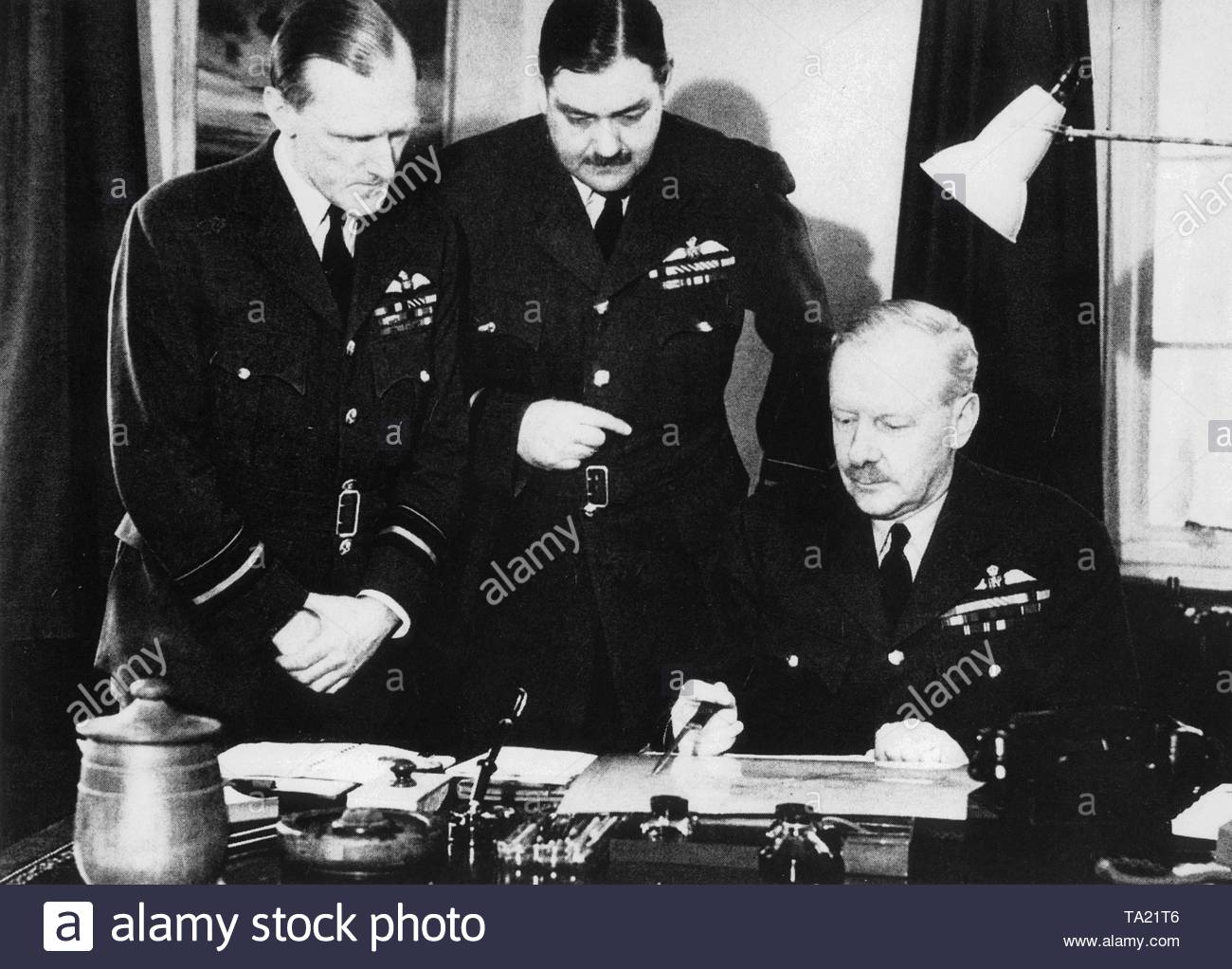 Arthur Bomber Harris High Resolution Stock Photography And Images Alamy