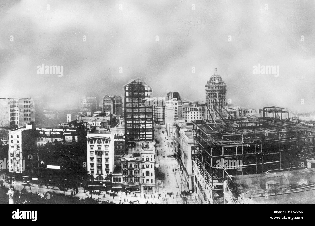 Damage after the devastating earthquake in San Francisco Stock Photo