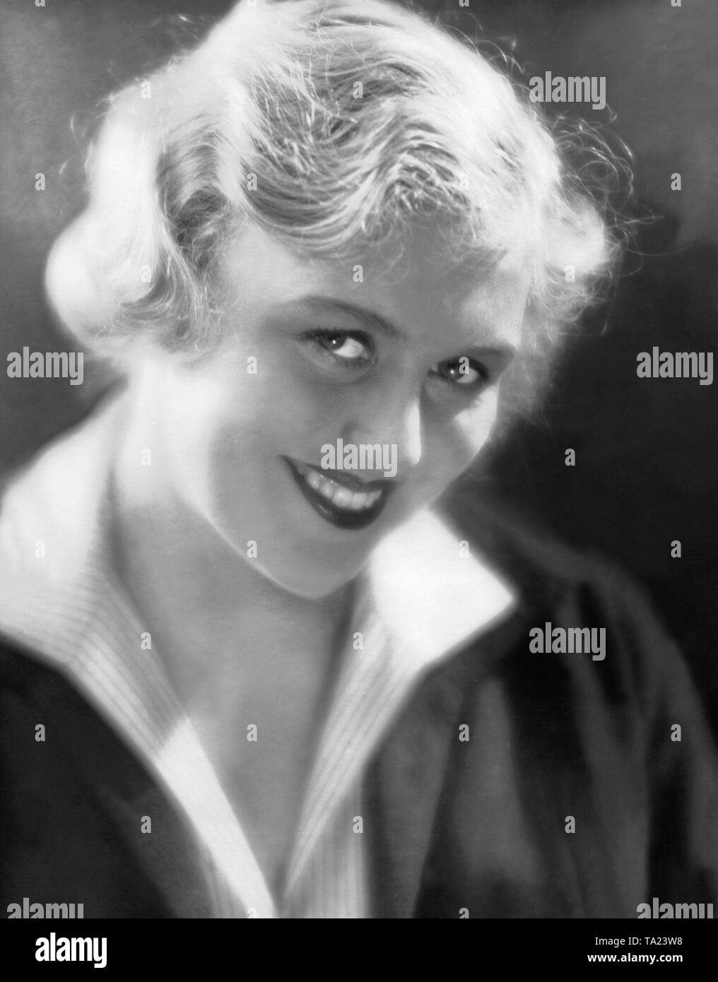 Portrait of the German actress Camilla Spira. She wears the contemporary trendy hairstyle, the 'bob cut'. Stock Photo