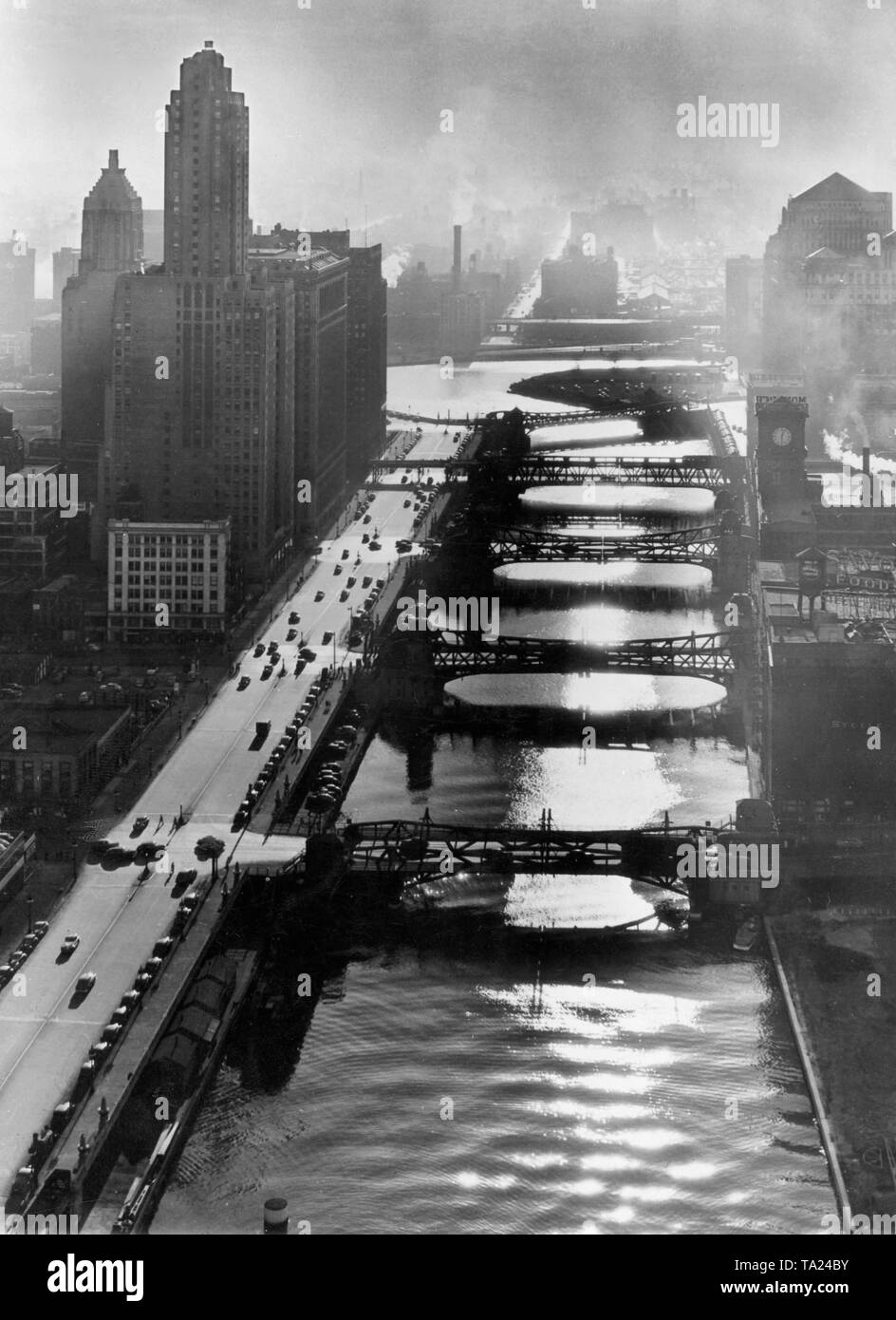 Chicago 1930s hi-res stock photography and images - Alamy