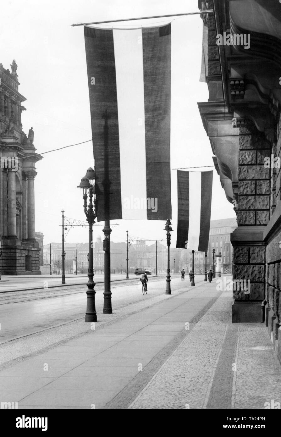 Black-white-red flags hanging on the occasion of the Prussian Landtag elections at the headquarters of the German National Party in the Friedrich-Ebert-Strasse, Berlin. Stock Photo
