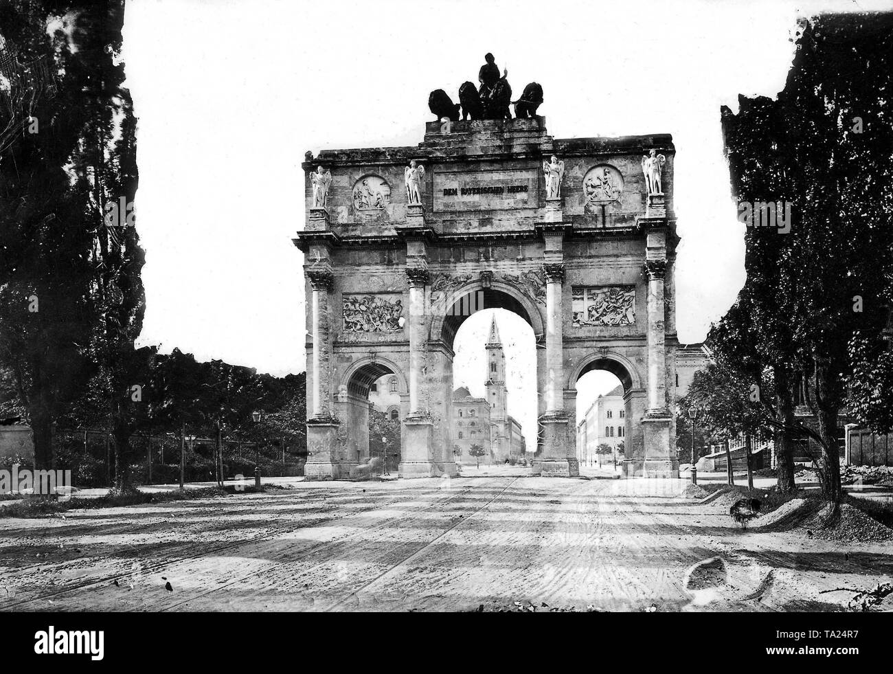 Siegestor Black and White Stock Photos & Images - Alamy