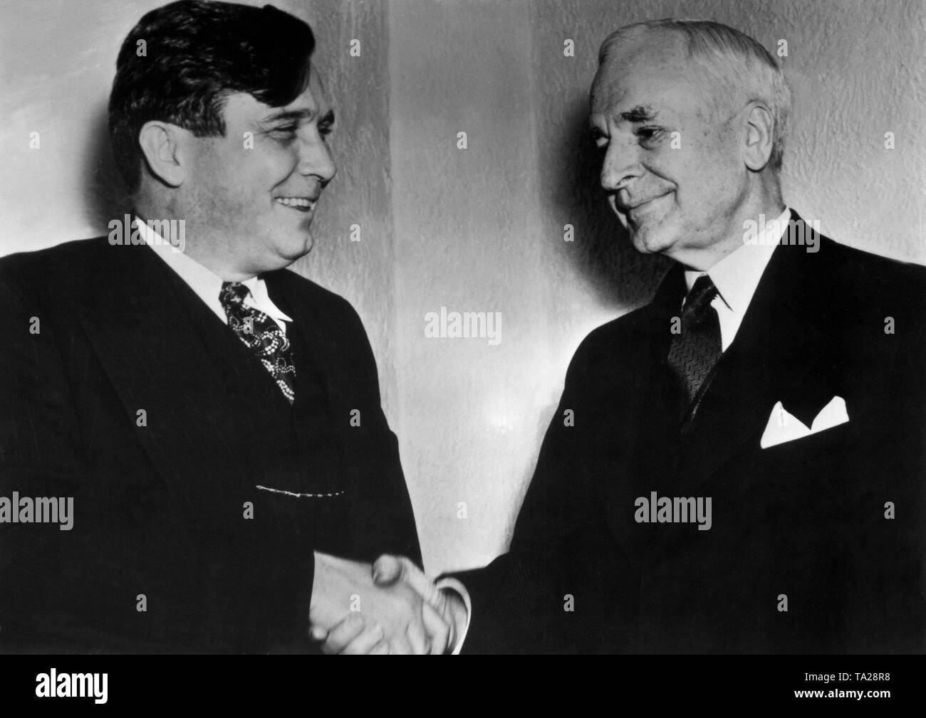 Cordell hull peace 1941 hires stock photography and images Alamy