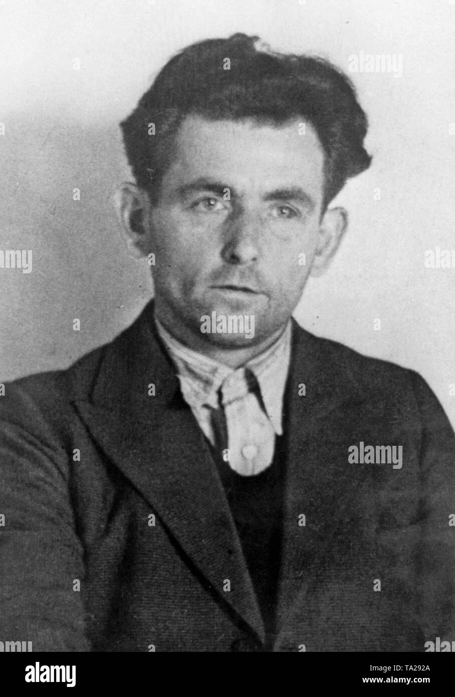 Portrait of the journeyman carpenter Johann Georg Elser, taken by the Gestapo in November 1939 in the Sachsenhausen concentration camp. Elser, who was born in 1903 in Hermaringen, Wuerttemberg, committed an attempt on Adolf Hitler in the Munich Buergerbraeukeller on November 8, 1939. Hitler narrowly escaped and Georg Elser was shot after nearly five years of imprisonment in a concentration camp in Dachau on April 9, 1945. Stock Photo