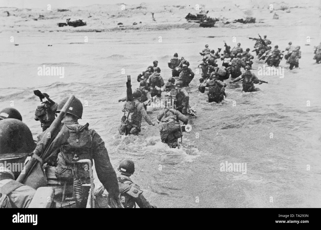 World War II, beach, island, soldiers, army, military, weapons, armed, uniform, shore, Second World War, WWII, WW2, Pacific Theatre of War, Pacific Theater of War, two, Stock Photo