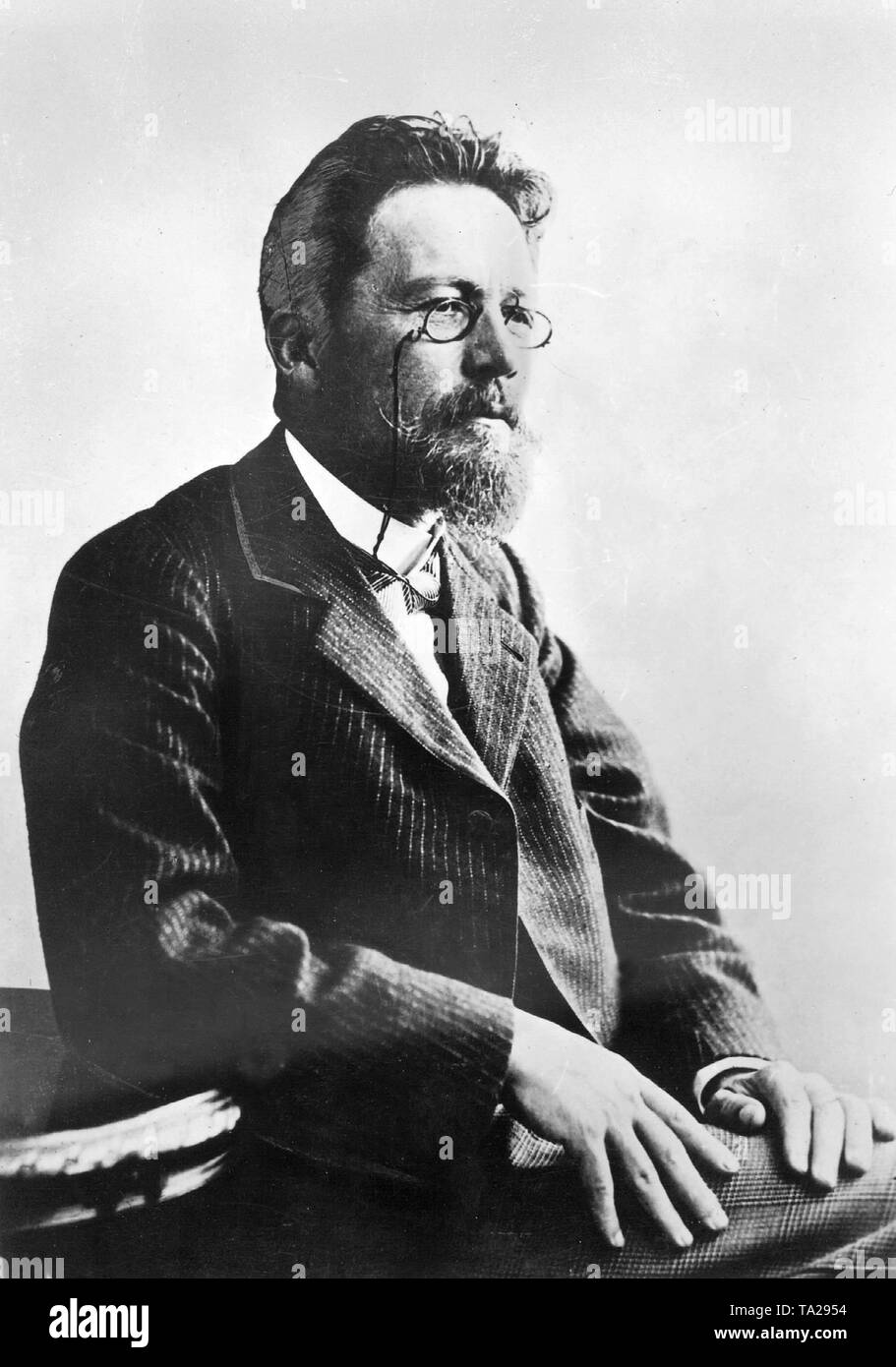 Anton chekhov hi-res stock photography and images - Alamy