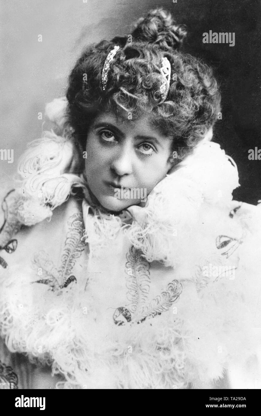 The German actress Adele Sandrock as Princess Feodora Romanzoff at Vienna's Burgtheater in 1895 Stock Photo