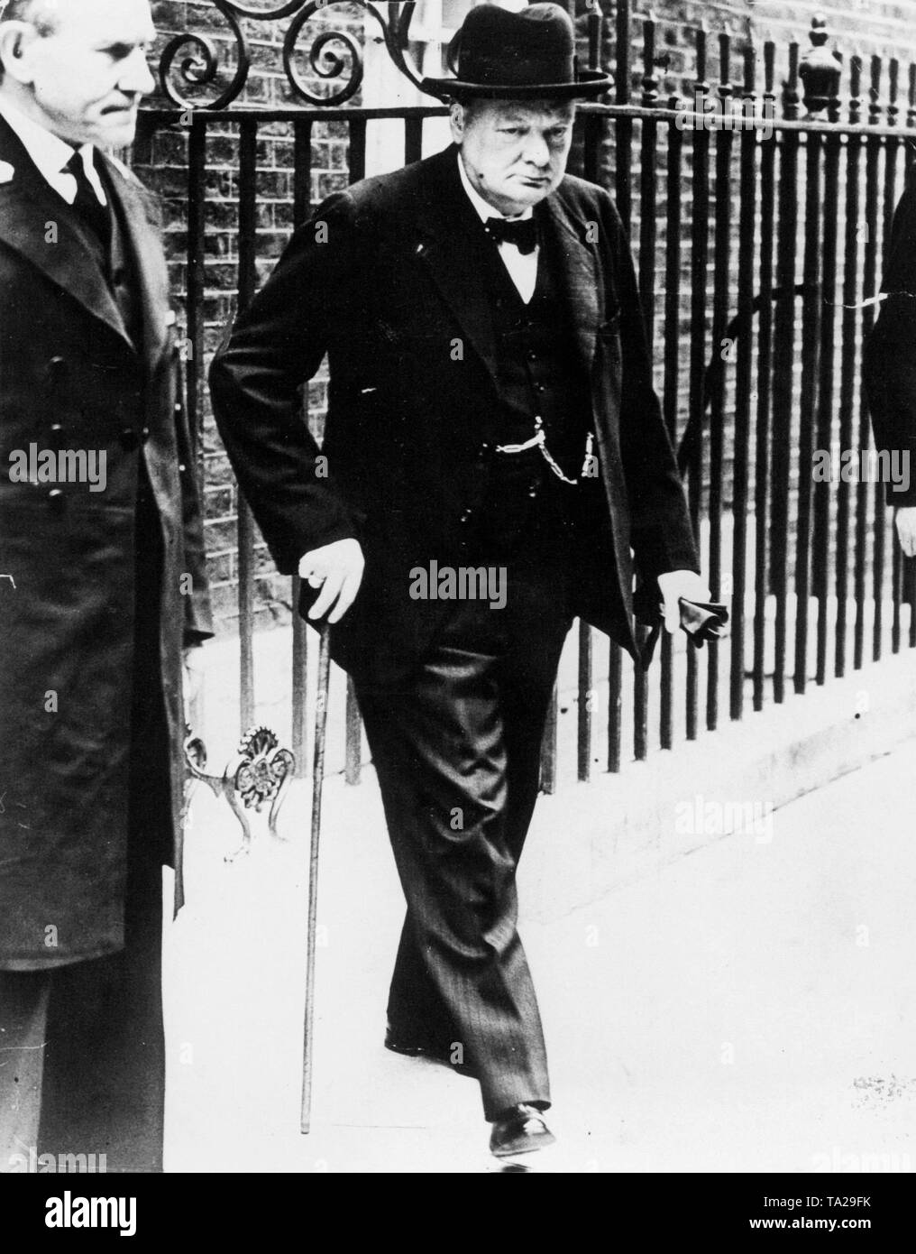 At 10 Downing Street K5583 British Prime Minister Winston Churchill photo 