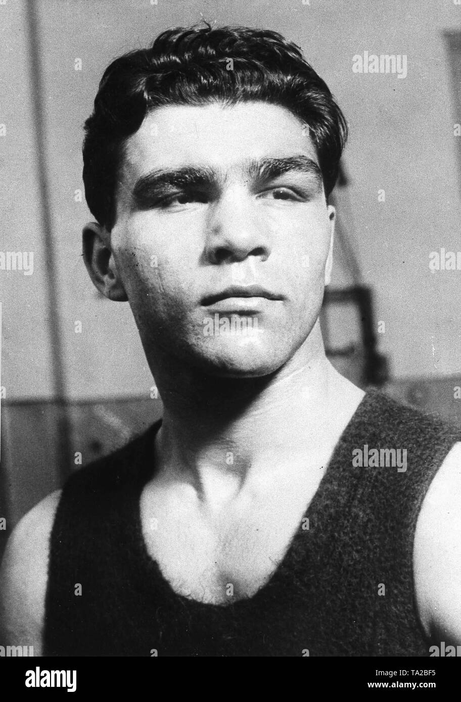 Portrait of German boxer Max Schmeling in 1930 Stock Photo - Alamy