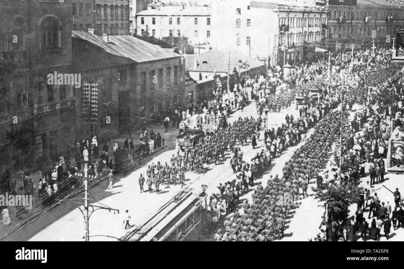 During the Russian-Polish war, Polish troops enter Kyiv on May 7, 1920. Stock Photo