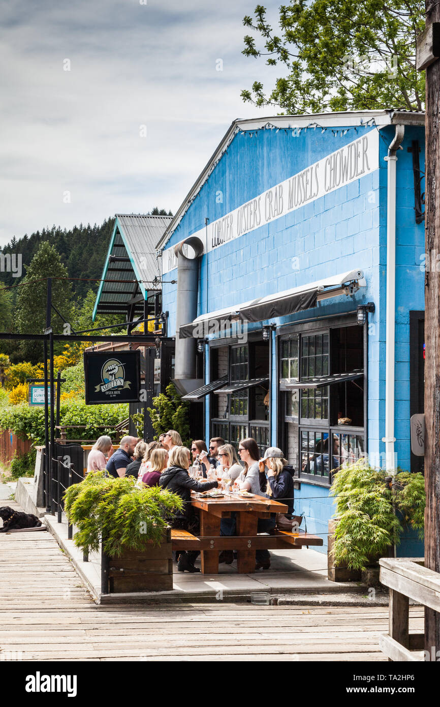 Smitty’s oyster house hires stock photography and images Alamy