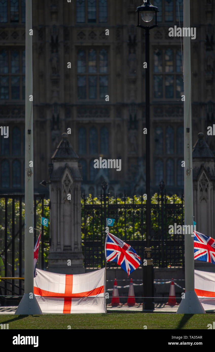 Brexit Party stickers and national flags line Parliament Square on 21st May 2019, before the EU MEP elections on May 23rd. Credit: Malcolm Park/Alamy. Stock Photo