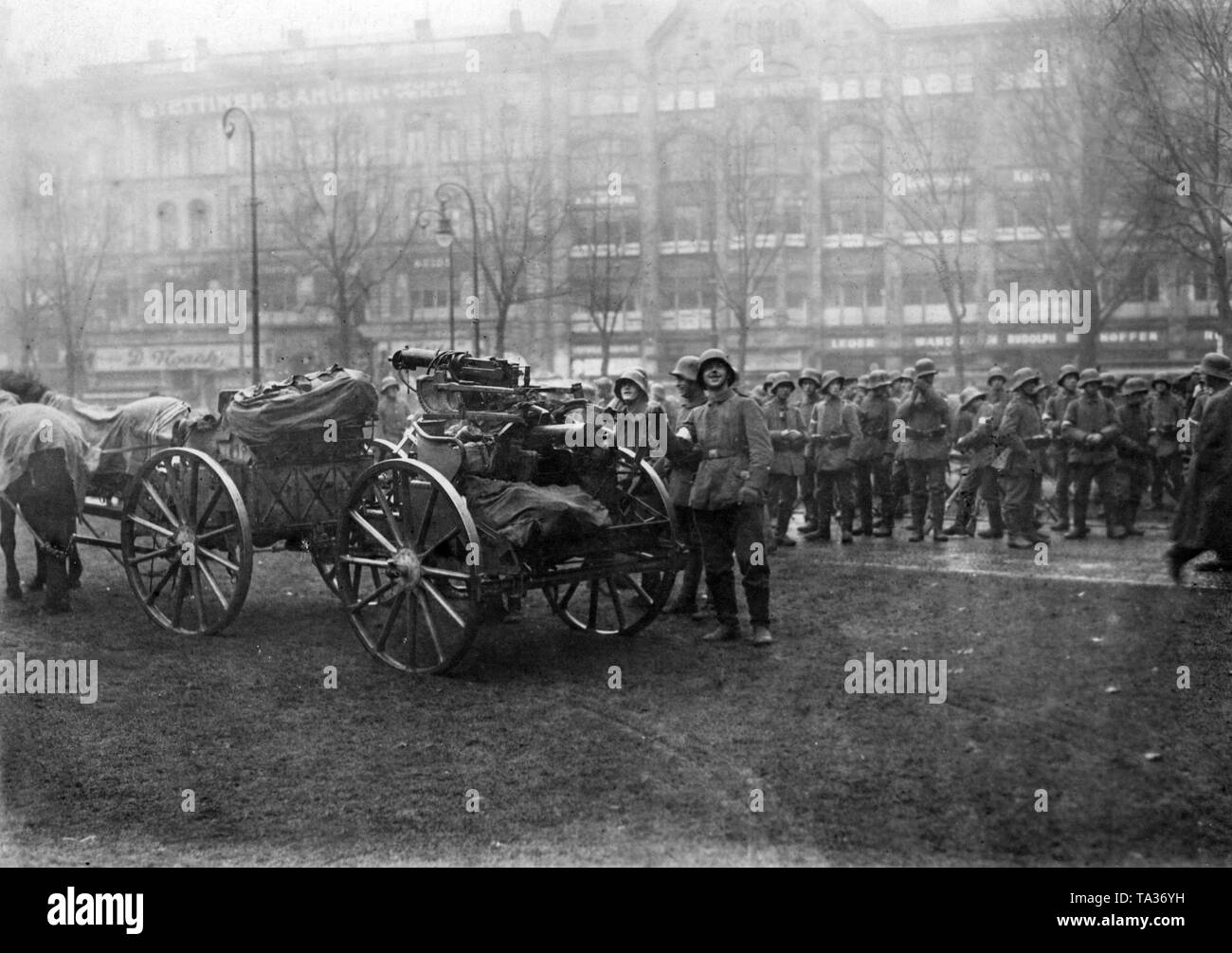 At the Berlin Doenhoffplatz (today Marion-Doenhoff-Platz), government-loyal soldiers gather to support the government in the fight against the insurgents. The troops were probably members of the Freikorps Reinhard. Stock Photo