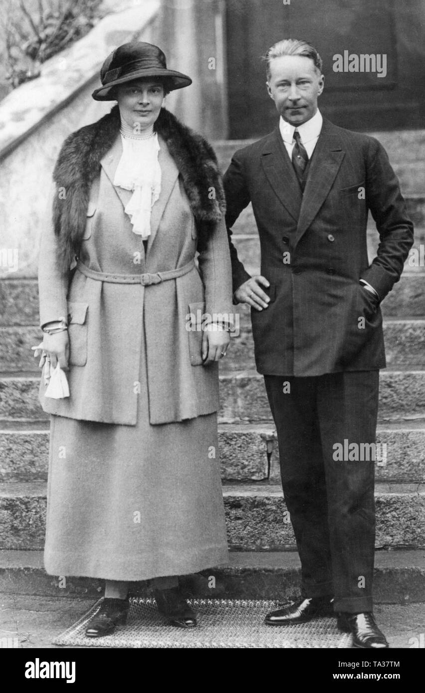 Crown Princess Cecilie of Mecklenburg with her husband Crown Prince Wilhelm of Prussia after the end of his exile. Stock Photo
