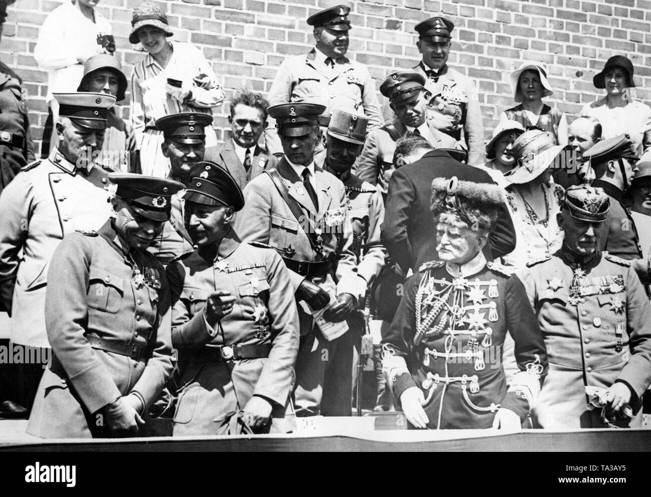 The VIP stand at the parade of the 'Stahlhelm' in 1931 in Wroclaw. From left: the former Chief of the Army General Colonel Hans von Seeckt, Crown Prince Wilhelm of Prussia, Field Marshal August von Mackensen and General von Hutier, the President of the Deutscher Offizier Bund. Stock Photo