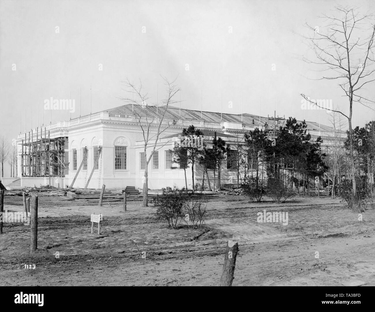 View of an administrative building in Norfolk, Virginia. The building will be renovated for the 'Jamestown Exposition'. Stock Photo