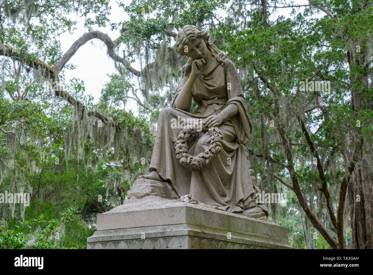 Bonaventure cemetery memorial hires stock photography and images Alamy