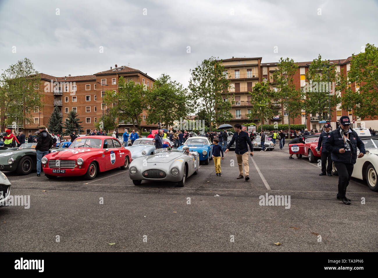 Old Italian Racing The classic italian 1000 Miglia road race with vintage cars Stock Photo ...