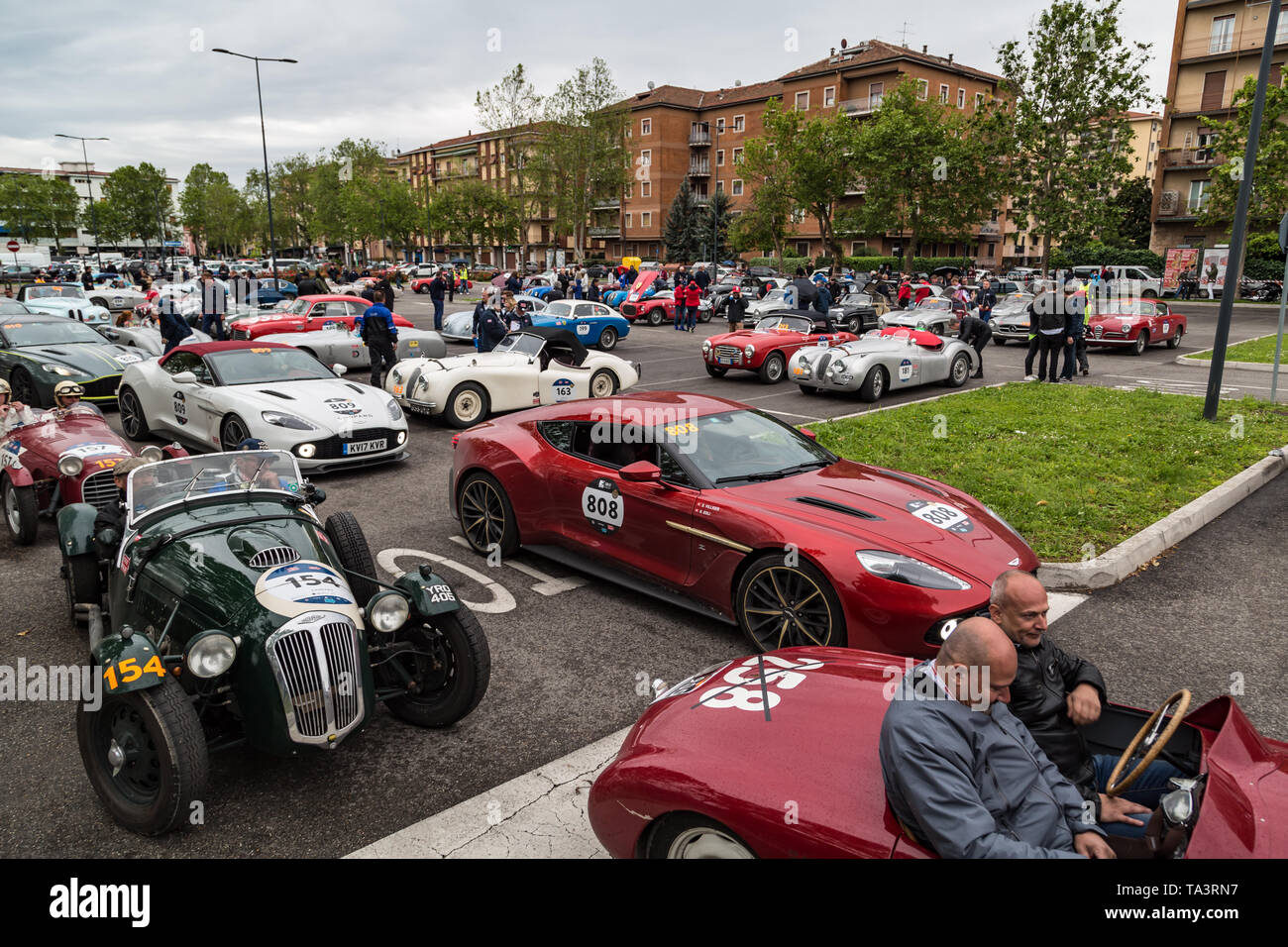 Old Italian Racing The classic italian 1000 Miglia road race with vintage cars Stock Photo ...
