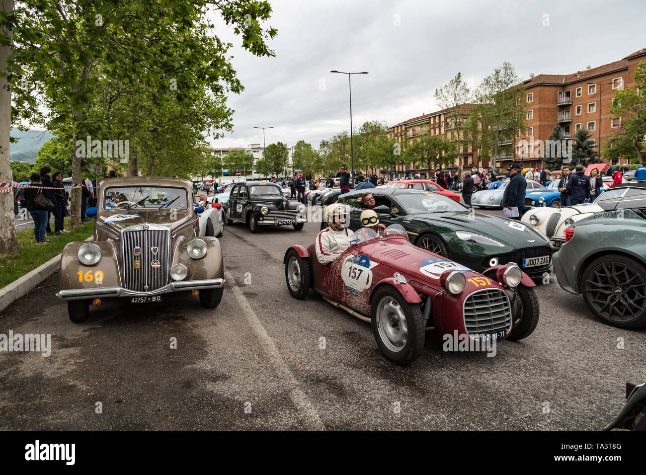 Old Italian Racing The classic italian 1000 Miglia road race with vintage cars Stock Photo ...