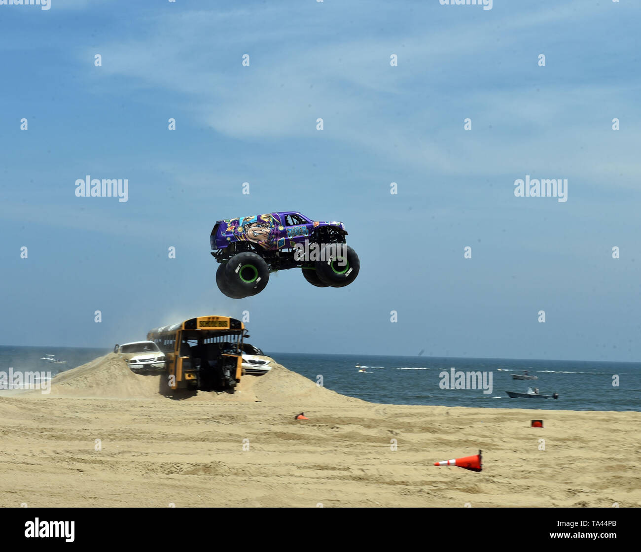 May 18, 2019 PUNGO OFFROAD MONSTERS ON THE BEACH bring the big trucks
