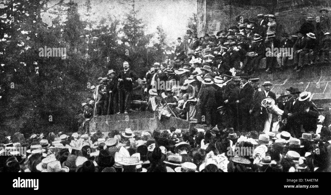 In June 1901: Germans at a solidarity rally for the Boers in the Boer War. Stock Photo