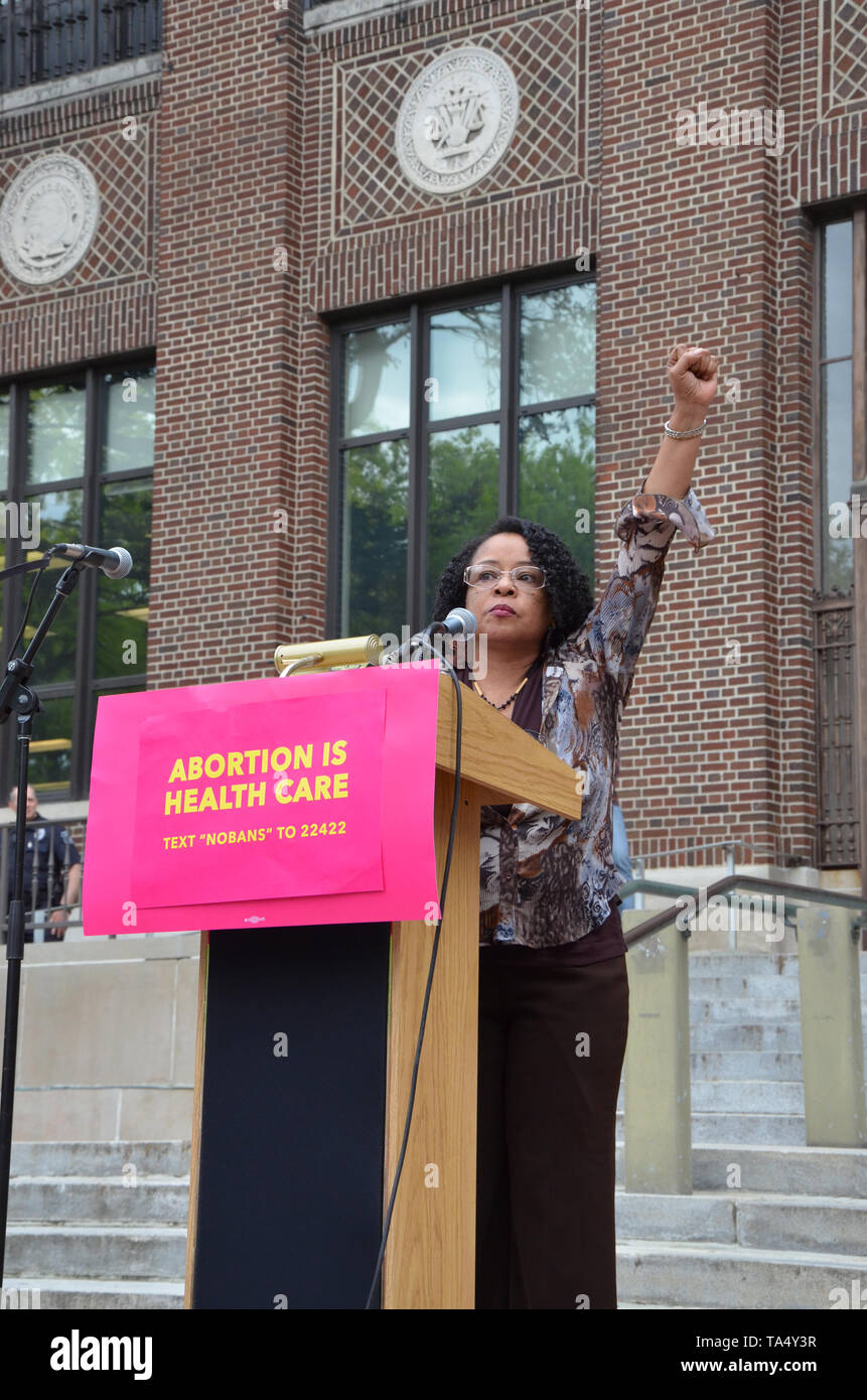 ANN ARBOR, MI/USA - MAY 21, 2019: LaShawn Erby, Co-Chapter Lead and Co-founding member of Black Lives Matter Lansing, addresses the Ann Arbor Stop the Stock Photo