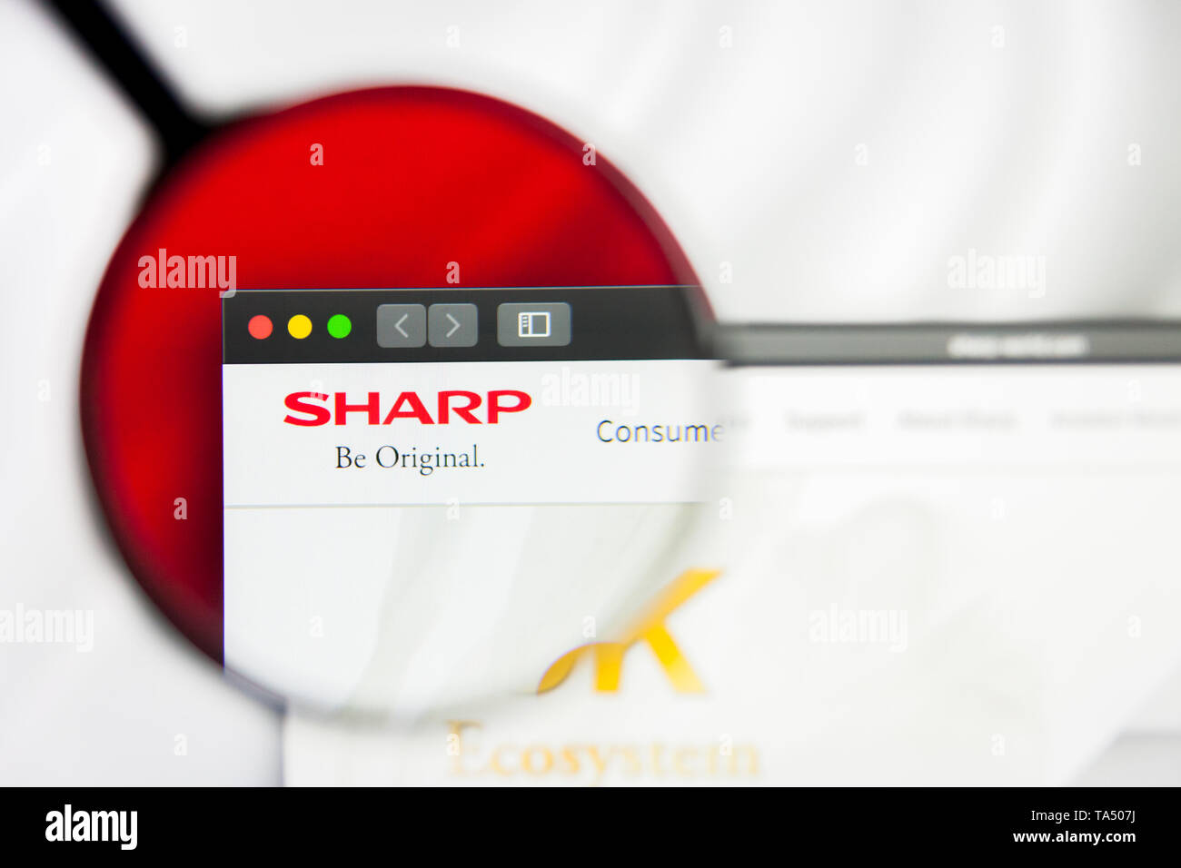 New York, New York State, USA - 21 May 2019: Illustrative Editorial of japanese company Sharp Corporation website homepage. Sharp Corporation logo vis Stock Photo