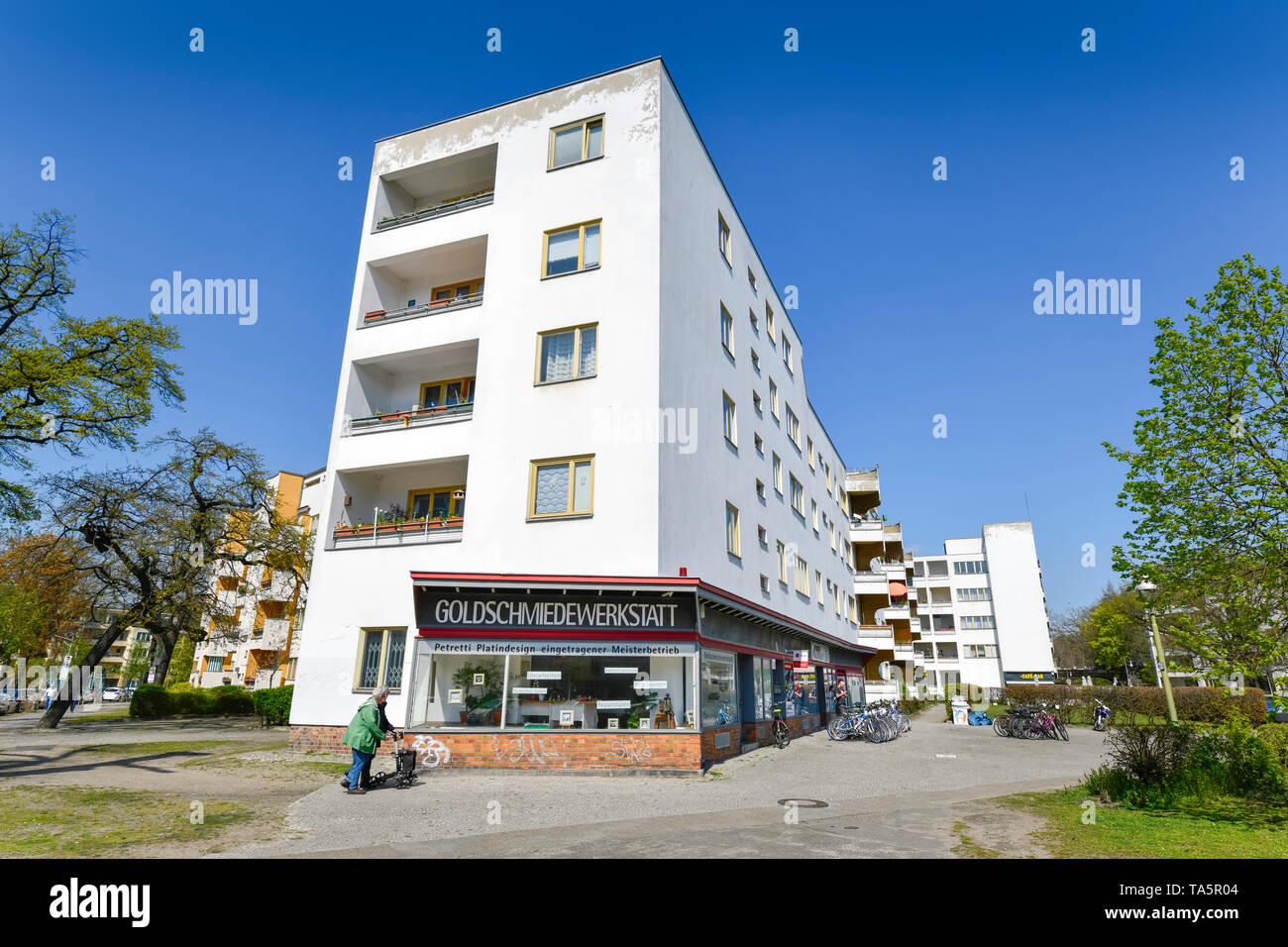 'Dwelling house ''battle cruiser'' of Hans Scharoun, spinster moor way, great settlement Siemensstadt, Spandau, Berlin, Germany', Wohnhaus 'Panzerkreu Stock Photo