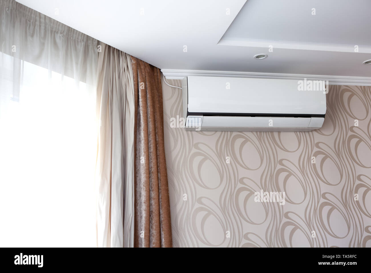 Inverter air conditioner hires stock photography and images Alamy