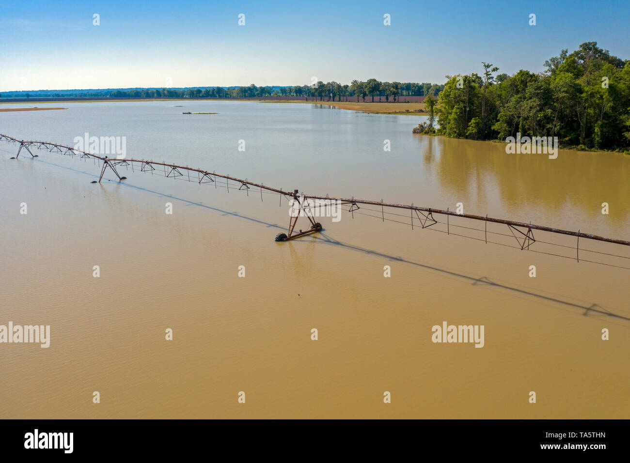 Yazoo City, Mississippi A centerpivot irrigation system on a flooded farm in the Mississippi