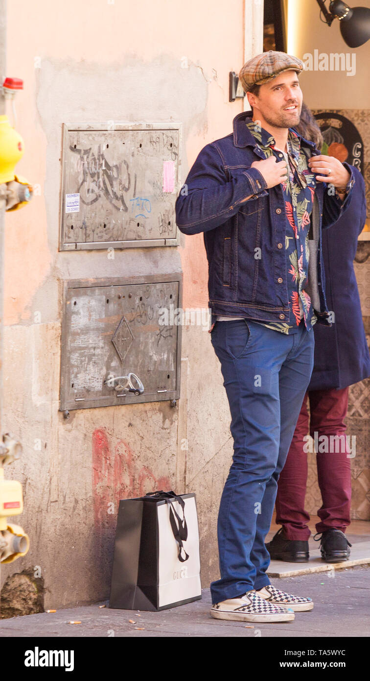 * SPECIAL FEE EXCLUSIVE * Foreign competition. Rome, the American actor ...