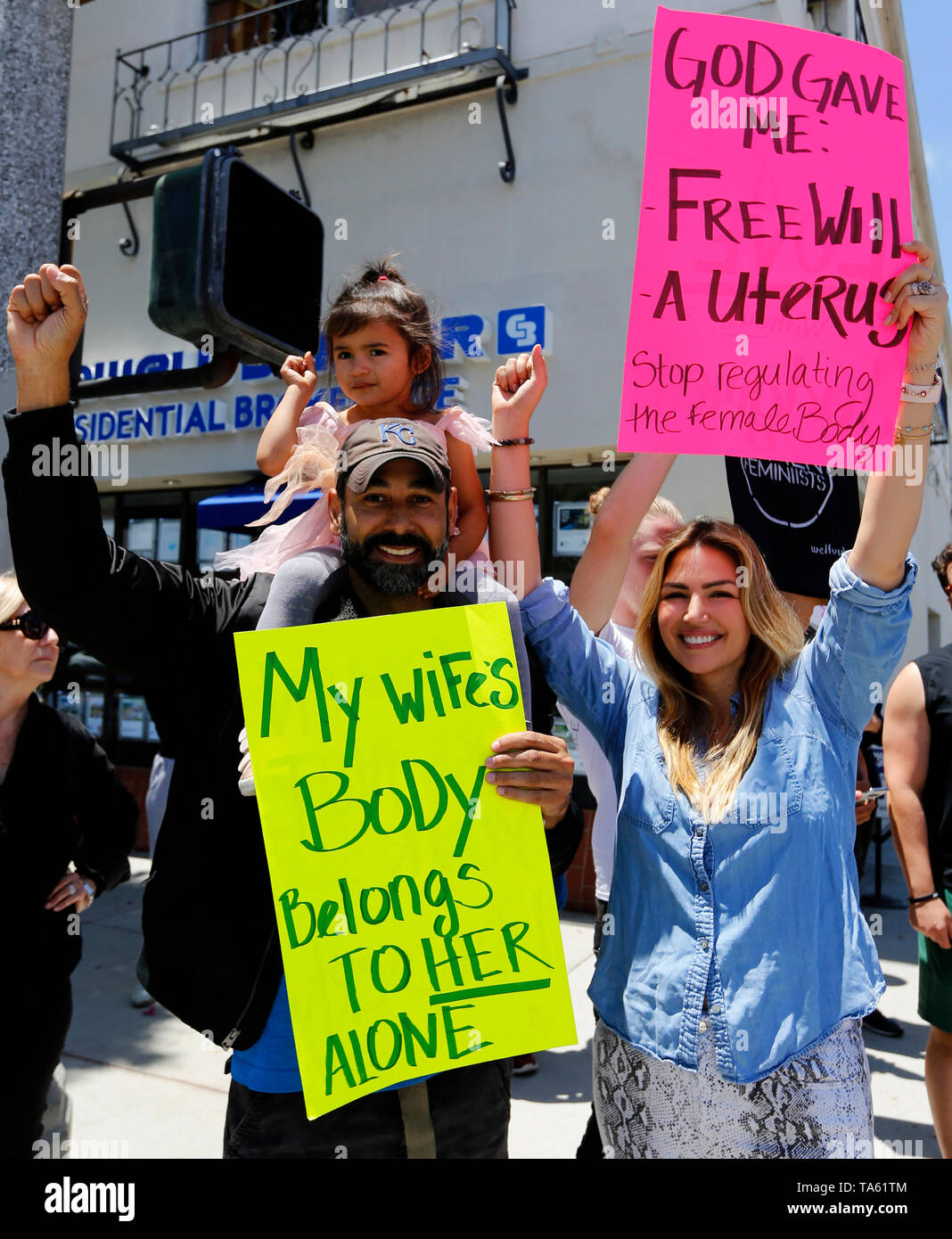 Los Angeles, USA. 21st May, 2019. People attend a rally in Los Angeles, the United States, on May 21, 2019. Dozens of rallies were held Tuesday in southern California's major cities to denounce the growing number of states passing restrictive abortion laws and demand women's rights in the contentious abortion issue. Credit: Li Ying/Xinhua/Alamy Live News Stock Photo