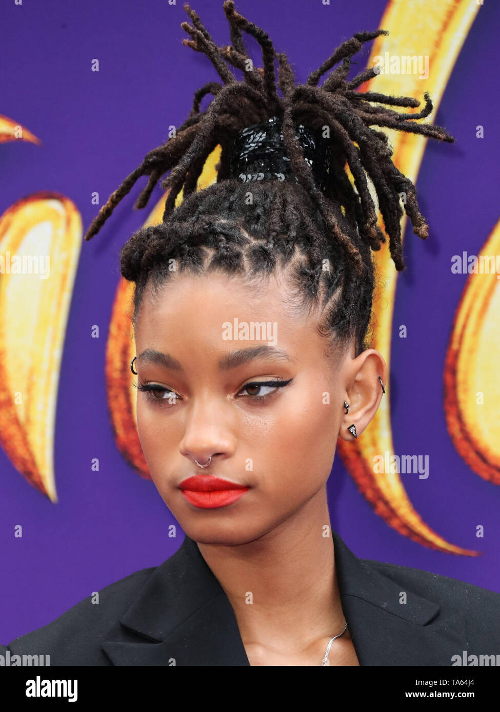 Hollywood, United States. 21st May, 2019. HOLLYWOOD, LOS ANGELES, CALIFORNIA, USA - MAY 21: Singer Willow Smith arrives at the World Premiere Of Disney's 'Aladdin' held at the El Capitan Theatre on May 21, 2019 in Hollywood, Los Angeles, California, United States. (Photo by Xavier Collin/Image Press Agency) Credit: Image Press Agency/Alamy Live News Stock Photo