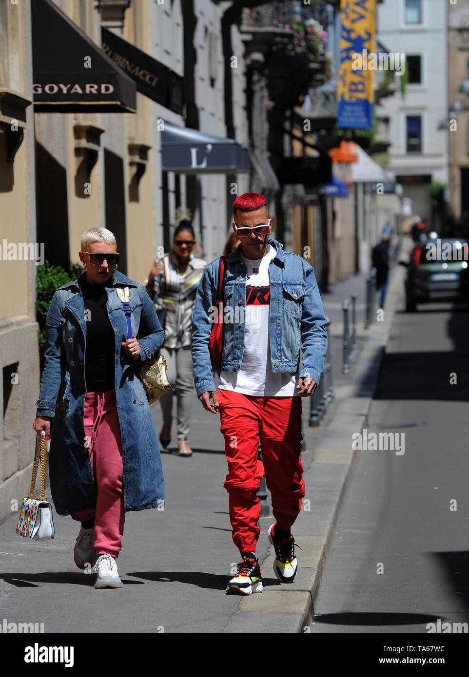 Milan, Sfera It took a lunch with a mysterious girl The rapper SFERA EBBASTA  caught lunch with a mysterious girl in a well-known restaurant in the  center. As soon as he notices