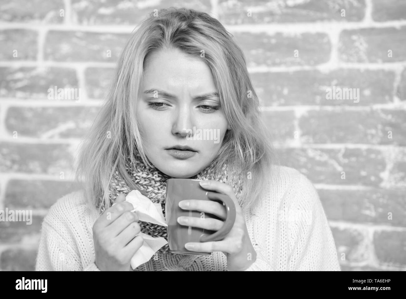 Drink more liquid get rid of cold. Drinking plenty fluid important for