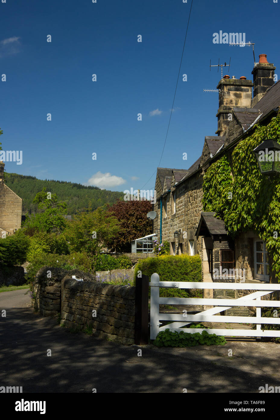 Cottages in Beeley village, Derbyshire Peak District UK Stock Photo