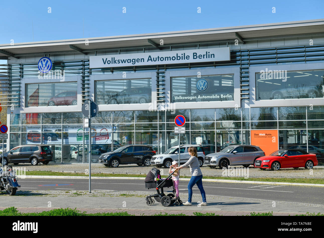VW establishment, in the Juliusturm, Spandau, Berlin, Germany, VW Niederlassung, Am Juliusturm, Deutschland Stock Photo