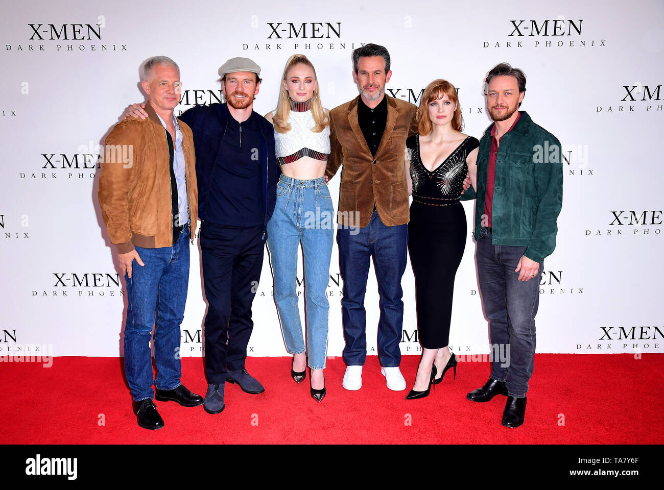 Hutch Parker (left to right), Michael Fassbender, Sophie Turner, Simon Kinberg, Jessica Chastain, James McAvoy attending the X-Men: Dark Phoenix photocall held at Picturehouse Central, London. Stock Photo